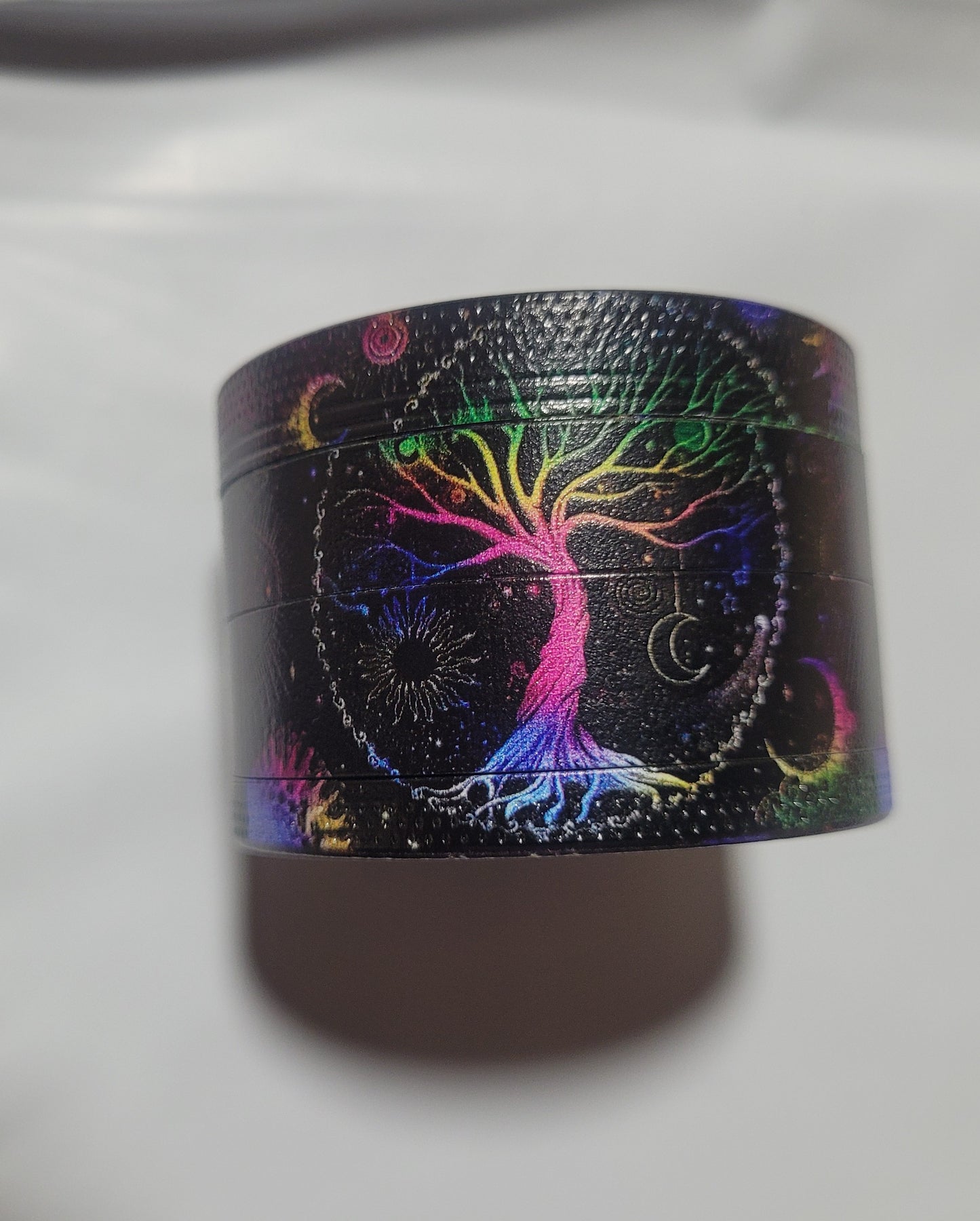 Tye Dye Tree Grinder